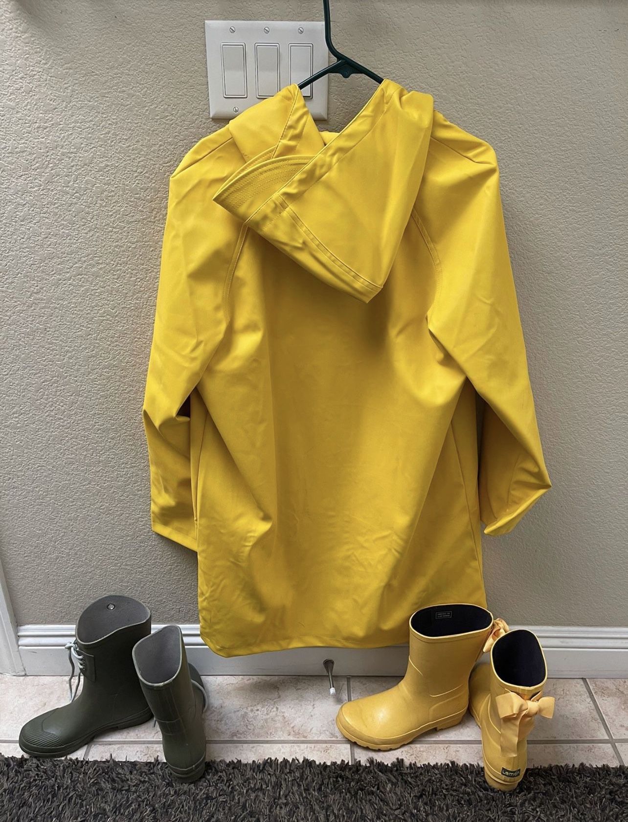 Louis Vuitton clear raincoat Size Small for Sale in Pompano Beach, FL -  OfferUp