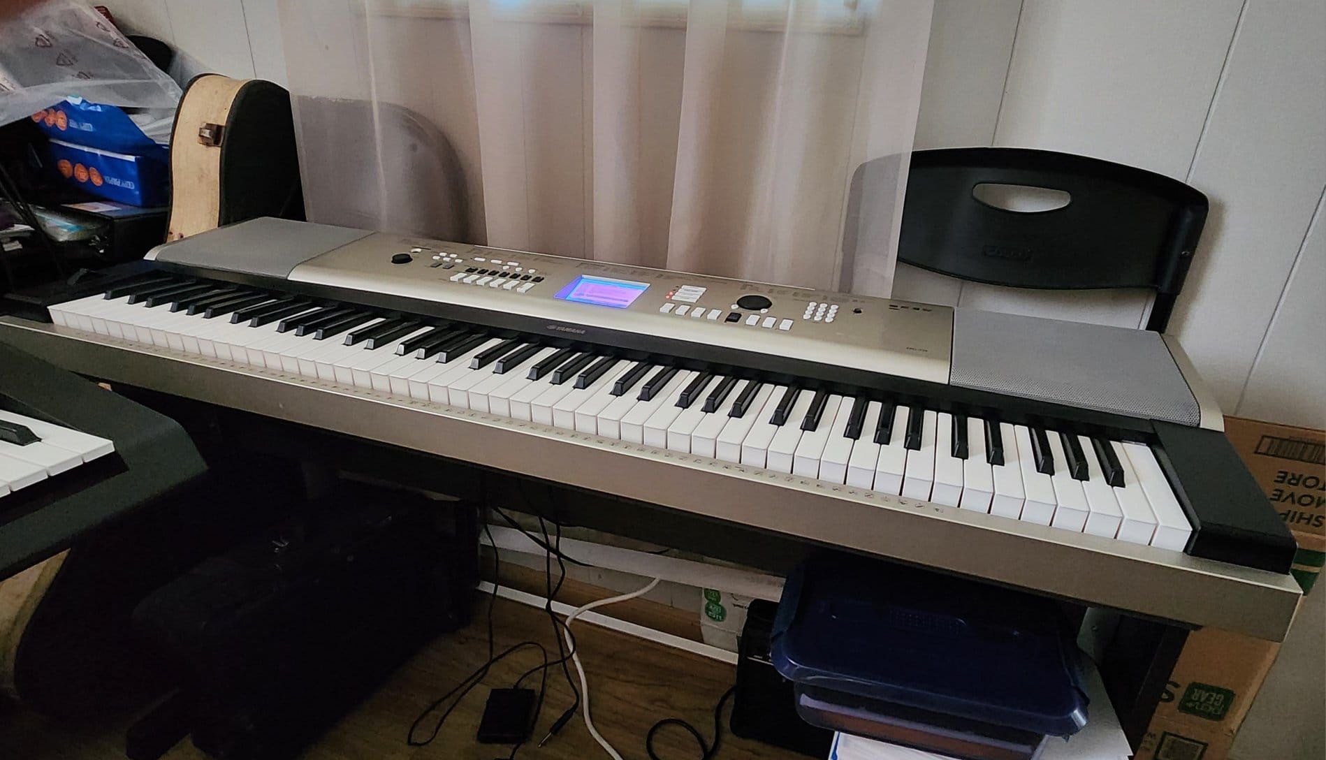 Yamaha Keyboard