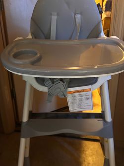 Gray Baby High Chair with Tray