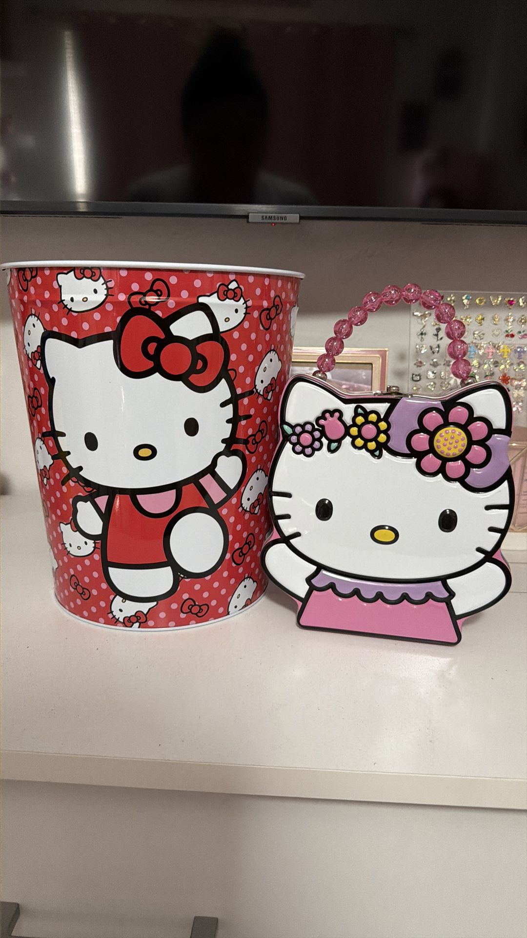 Hello kitty
