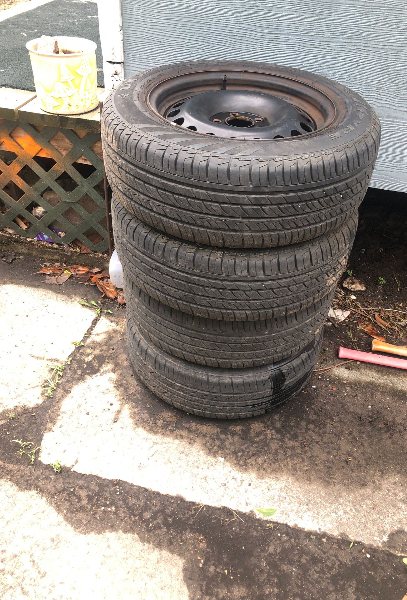 215/60R16 tires