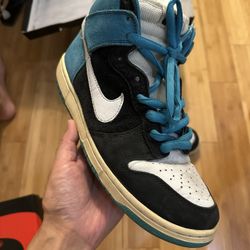 Send Help Nike SB Sz 10 