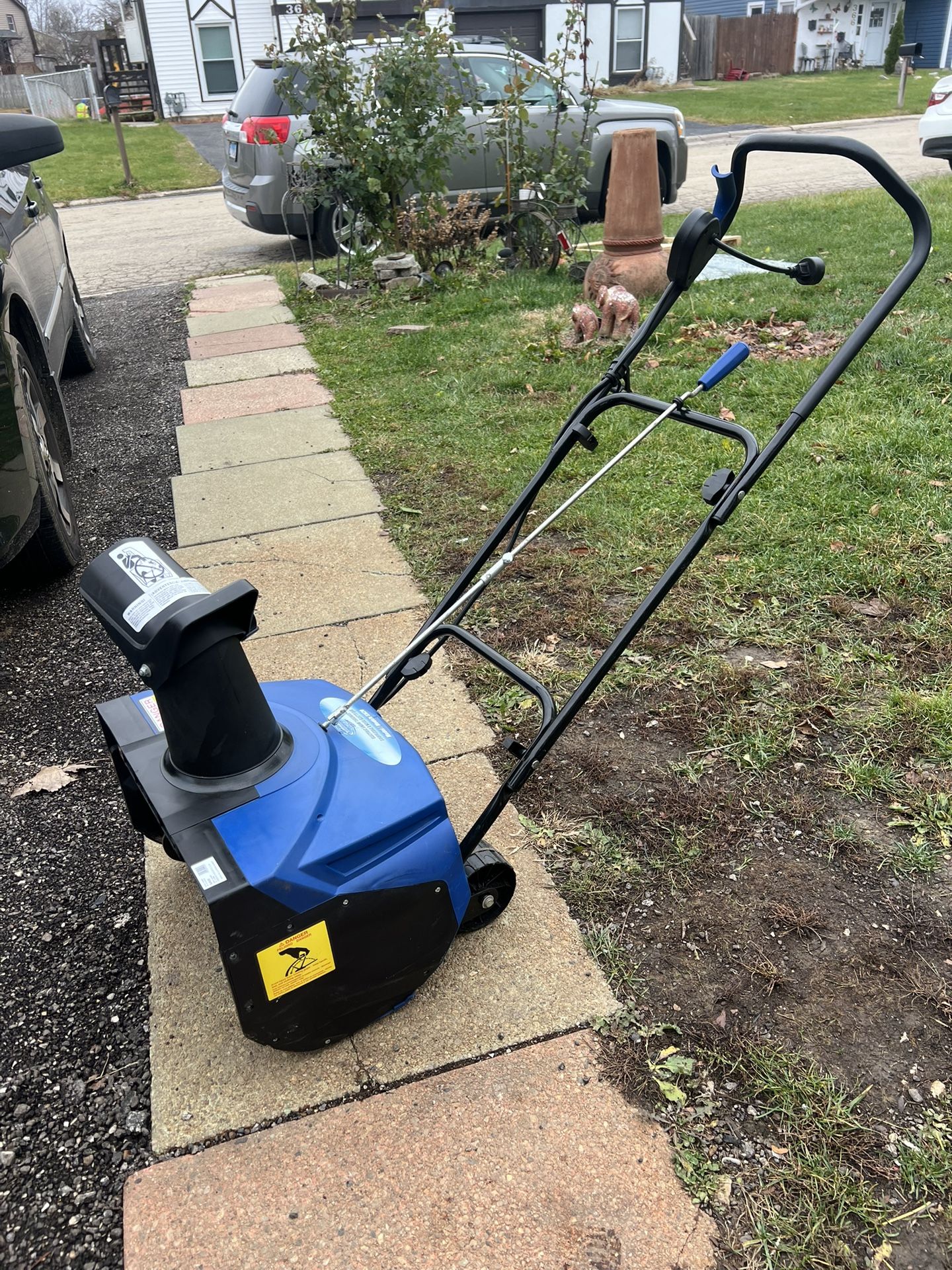 Electric Snow Thrower 18”