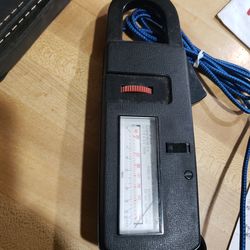 Amp clamp electrical meter
