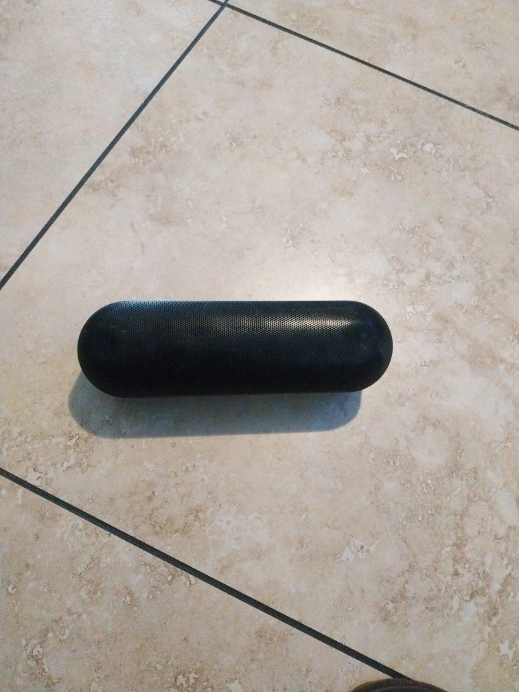 Beats Pill Plus Bluetooth Speaker