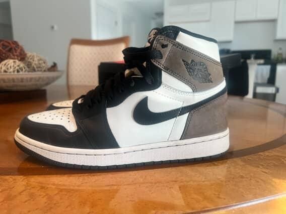 Jordan 1 High Retro Mocha "Dark Brown"