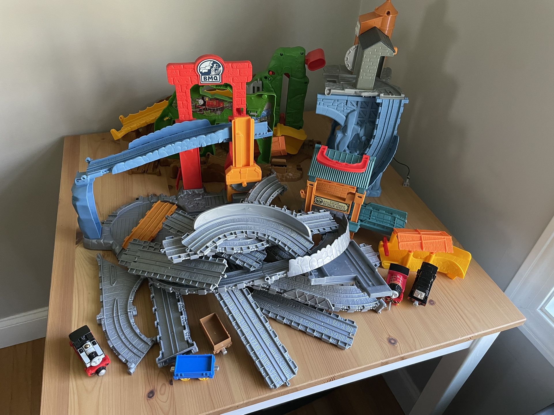 Thomas The Train & Friends Large Lot Tracks Playsets 