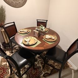High Cocktail Style Dinning Room Table