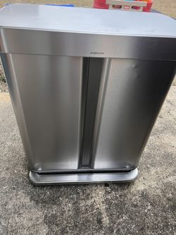 Simple Human Dual Garbage Can