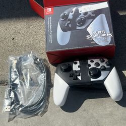 Nintendo Switch Pro Controller 
