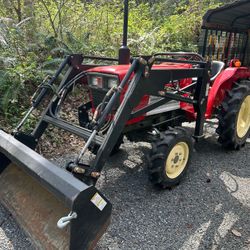 Tractor Yanmar YM2020D