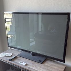 45” Samsung TV With Remote Control