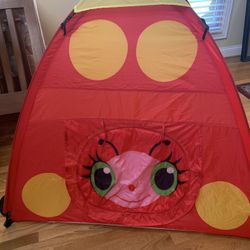 Melissa Doug Ladybug Tent with Flashlight