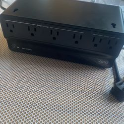 UPS Battery Backup Surge Protector, 425VA Backup Battery Power Supply Black 2022