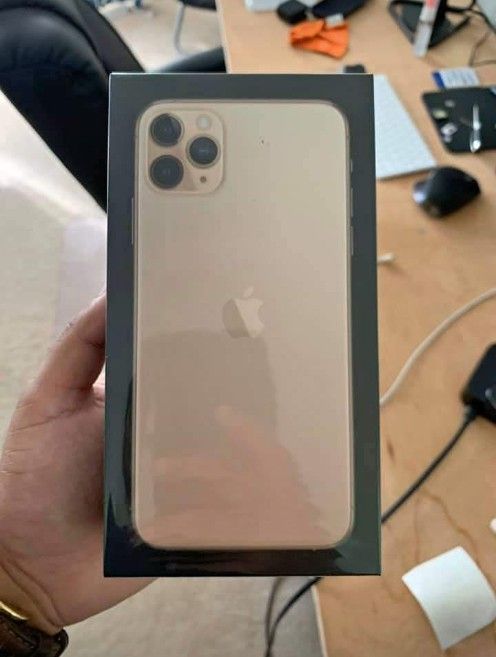 Unlocked Iphone 11 Pro Max 256gb For Sale In Los Angeles Ca Offerup