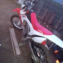 2015 Honda Crf 250l With 400 Miles On It
