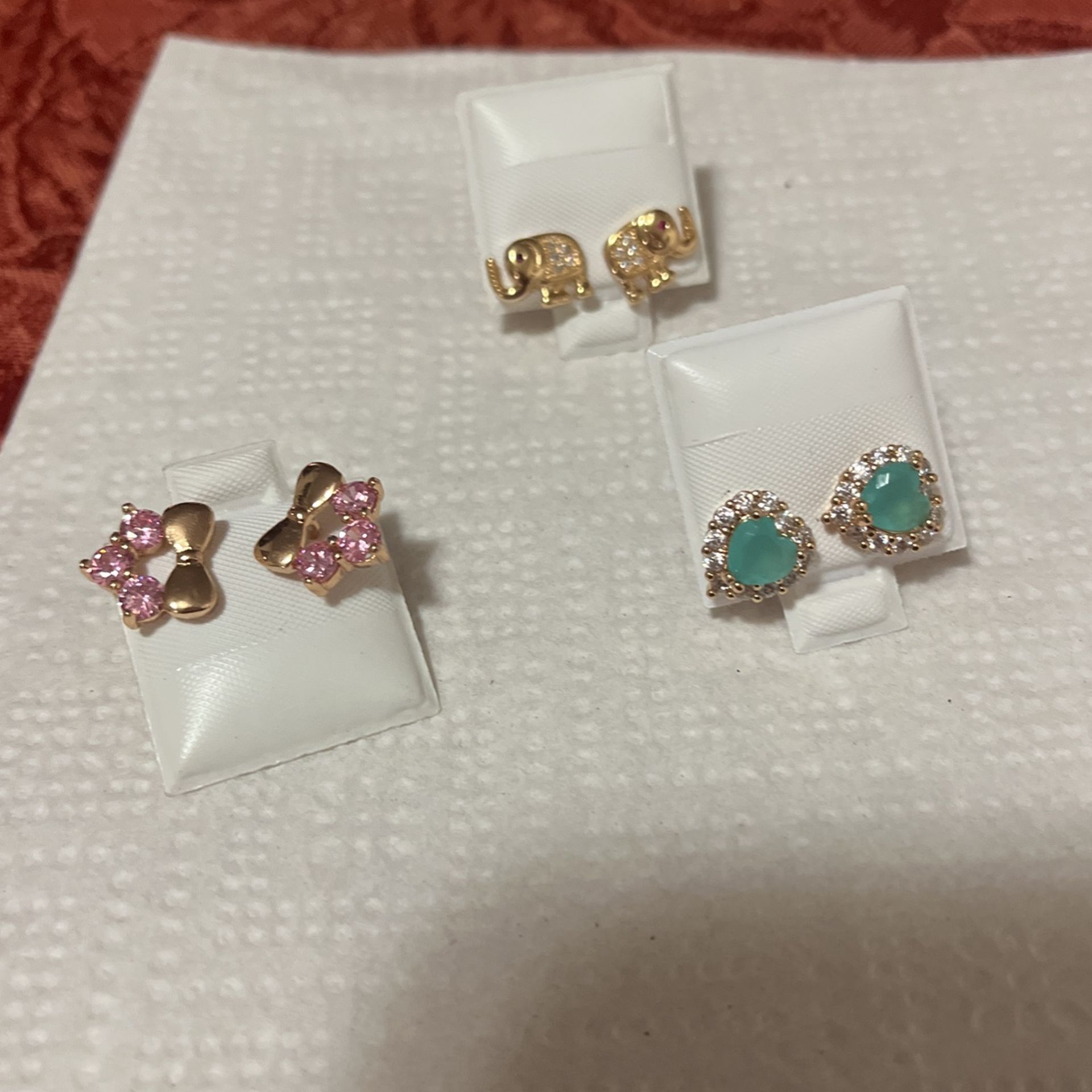 Bonitos Aretes Es Oro Beasileńo $12 Cada Par