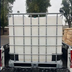 275 Gallon Water Tank 