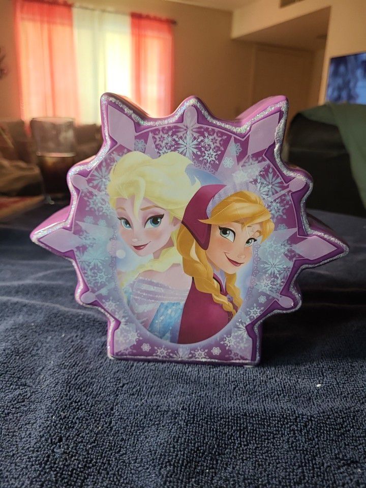 Disney Frozen Anna Elsa Olaf Ceramic Purple Snowflake Bank 