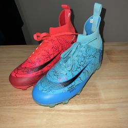 Soccer Cleats High-Top Soccer Shoes for Kids Football Cleats - SIZE 3