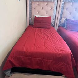 a soft velvet Tufted Headboard With LED Light 