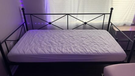 Day bed