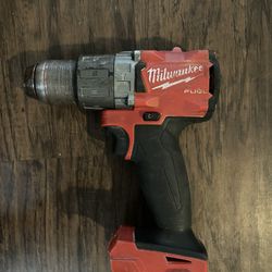 Milwaukee fuel hammer drill