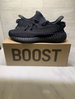 Yeezy 350 Onyx Size 11