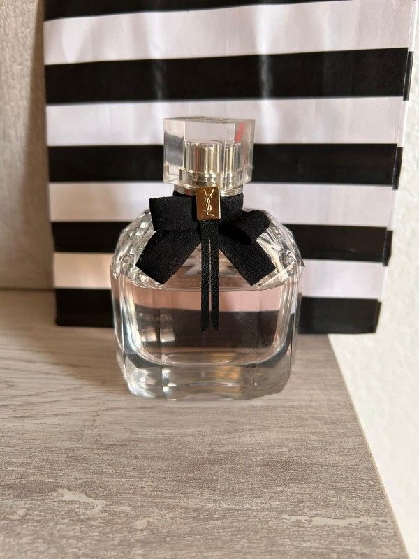Yves Saint Laurent Mon Paris Perfume