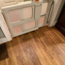 Safety 1 Safety Gate 