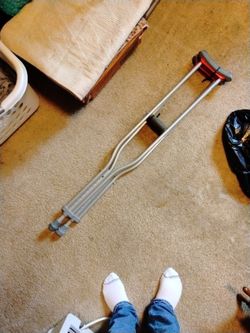 Crutches Super Cheap
