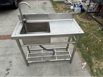 Stainless steel sink