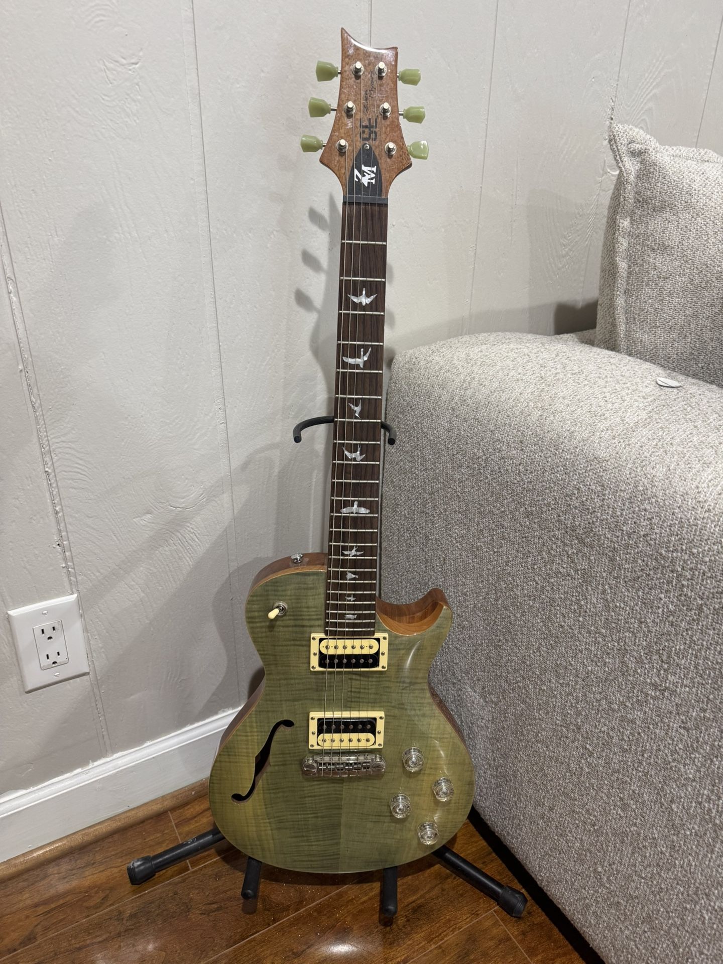 PRS GUITAR. ZM CUSTOM EDITION
