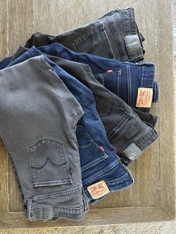 Levis Skinny Jeans Lot