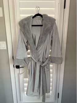 Gray Pottery Barn Robe with Fur Trim Adult S/M