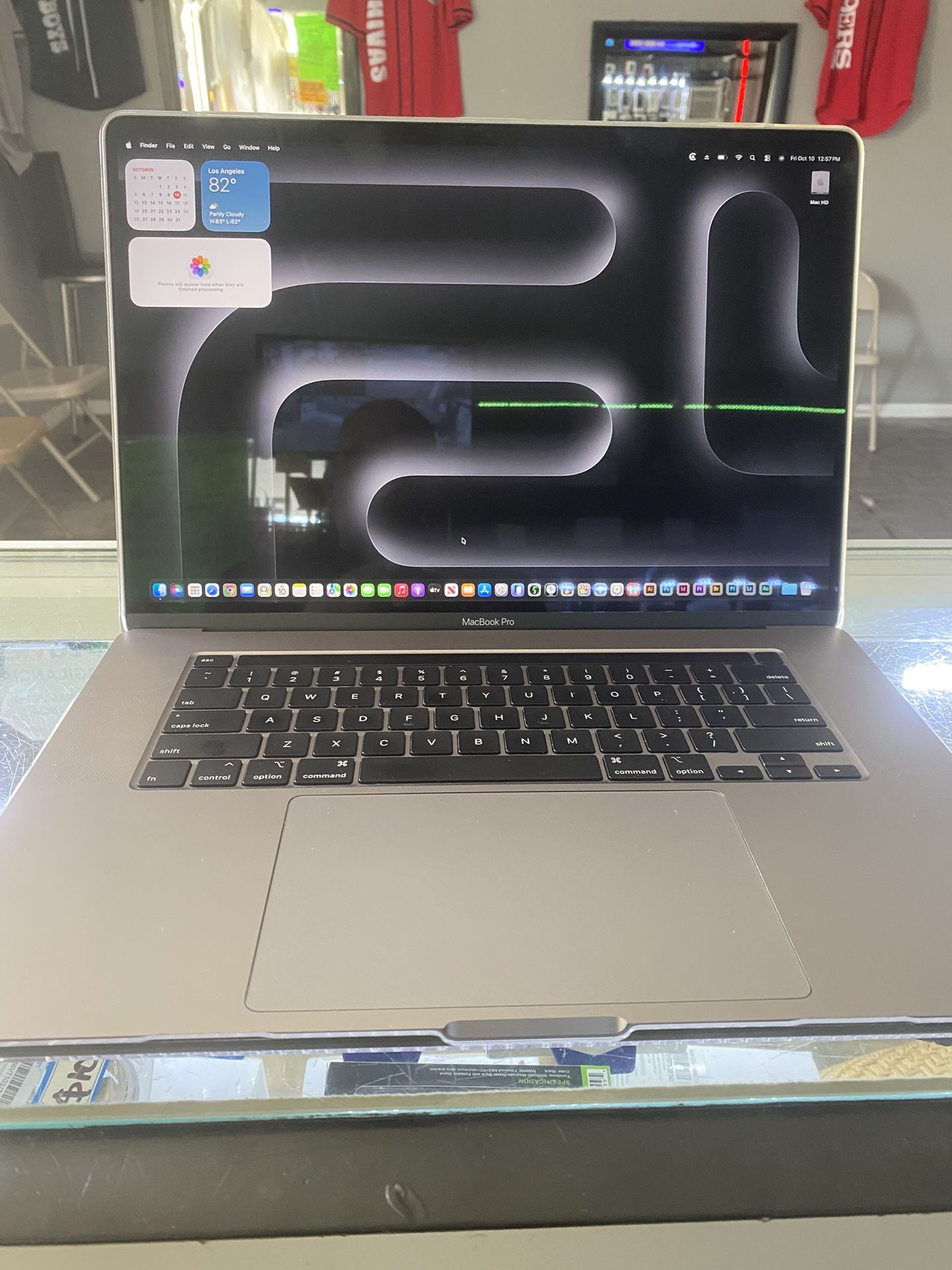 MacBook Pro 16 Inch 2019 Touch Bar Ready For studio Music Recording