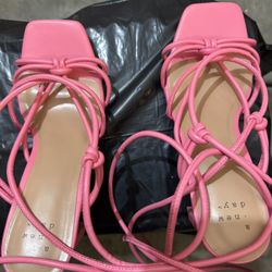 New day lace up sandal