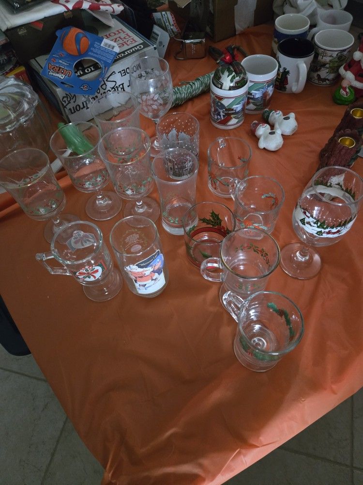 15 Assorted Christmas Glasses And Mugs