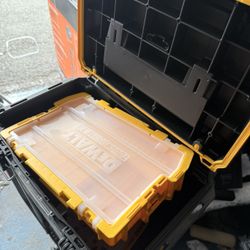 Dewalt Box 