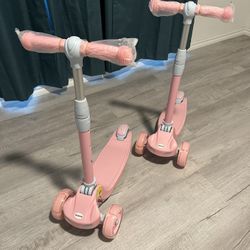 Set Of 2 Girl’s Kick Scooters w/3 Wheels+front LED, Anti-Slip deck Age:2-5