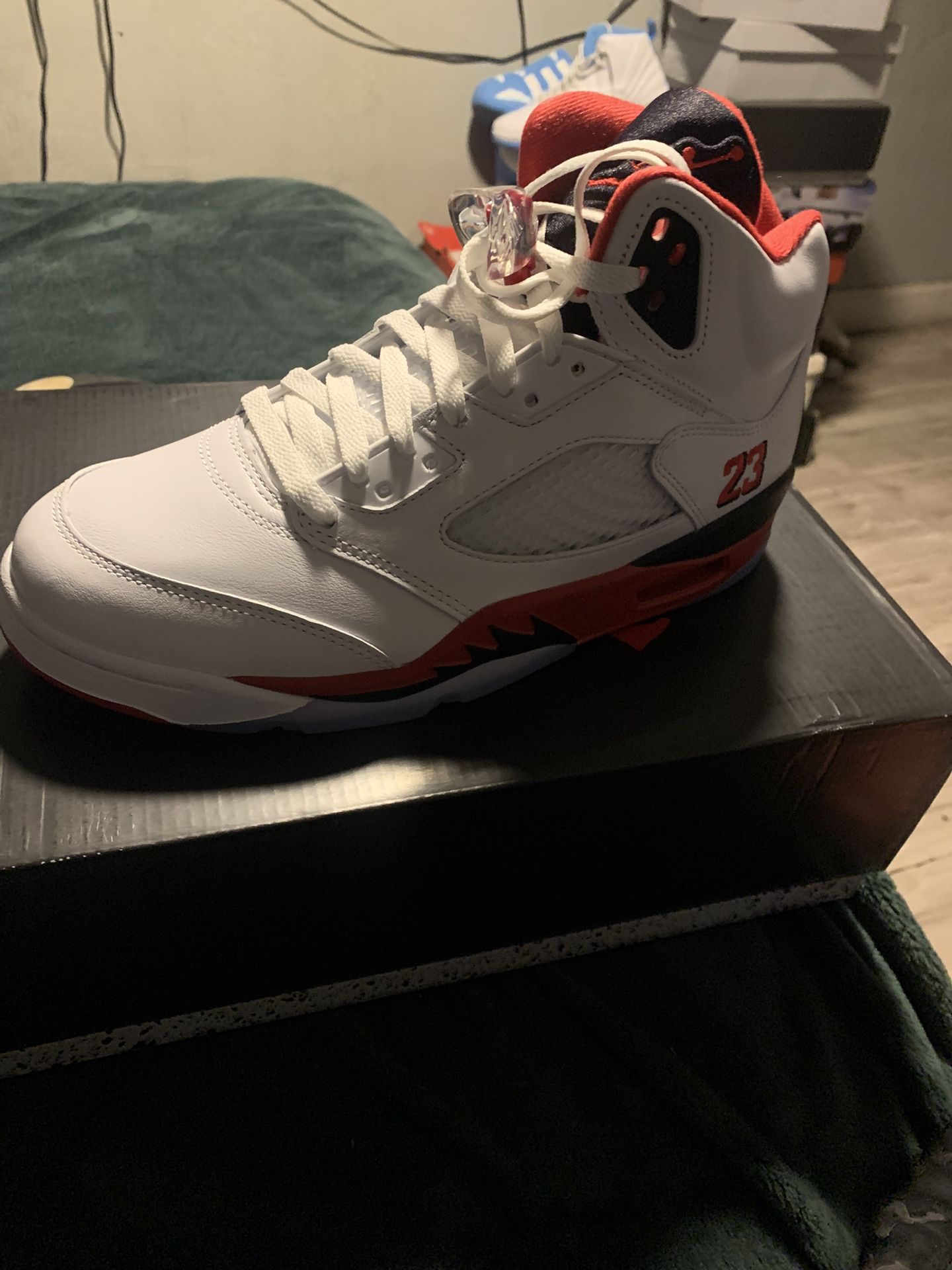 Air Jordan 5 Fire Red’s