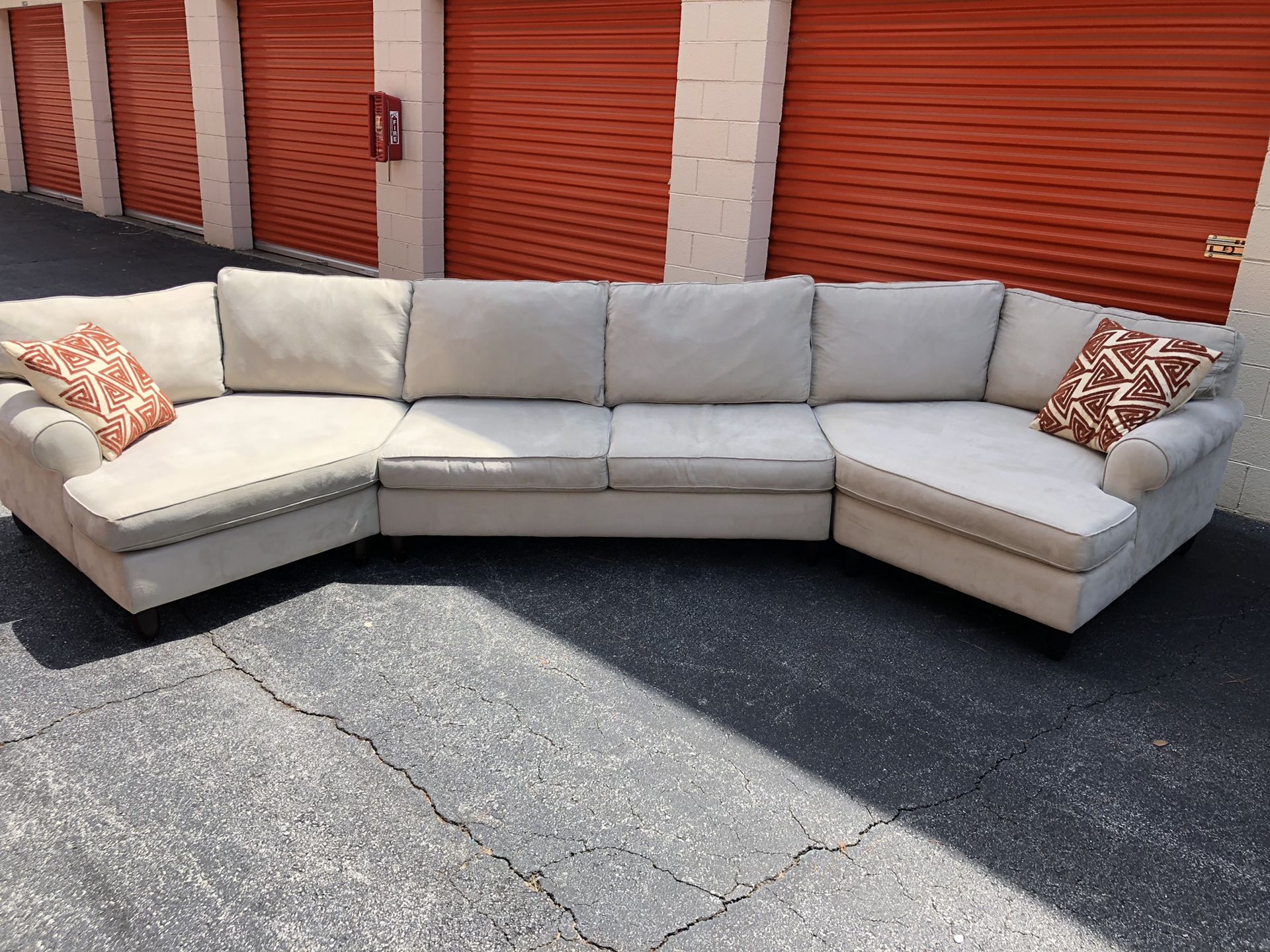 Havertys Amalfi Sectional