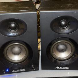 Alesis Elevate 3 Powered Monitor Speakers Bass-Boost Used W/Power Cable TESTED