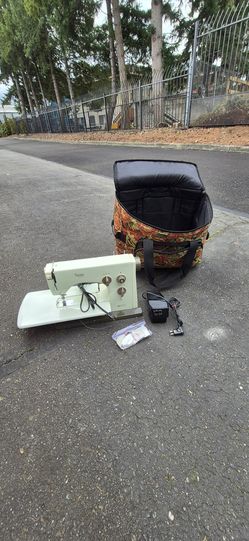 Vintage Husqvarna Viking 1030 Sewing Machine – Sweden – With Accessories