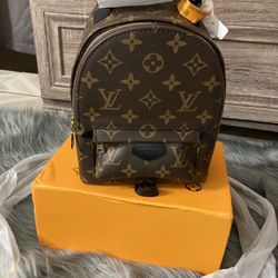 Loui Small Backpack