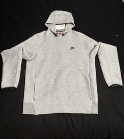 Grey Nike Tech Fleece Hoodie Size Large (Brand New With Tags)