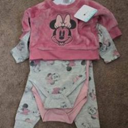 Minnie Mouse Outfit 