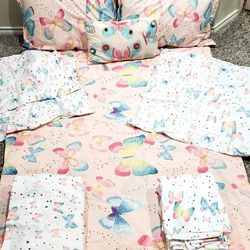 Pottery Barn Kids "Butterfly Fields" Twin Duvet Cover &  Bedding 