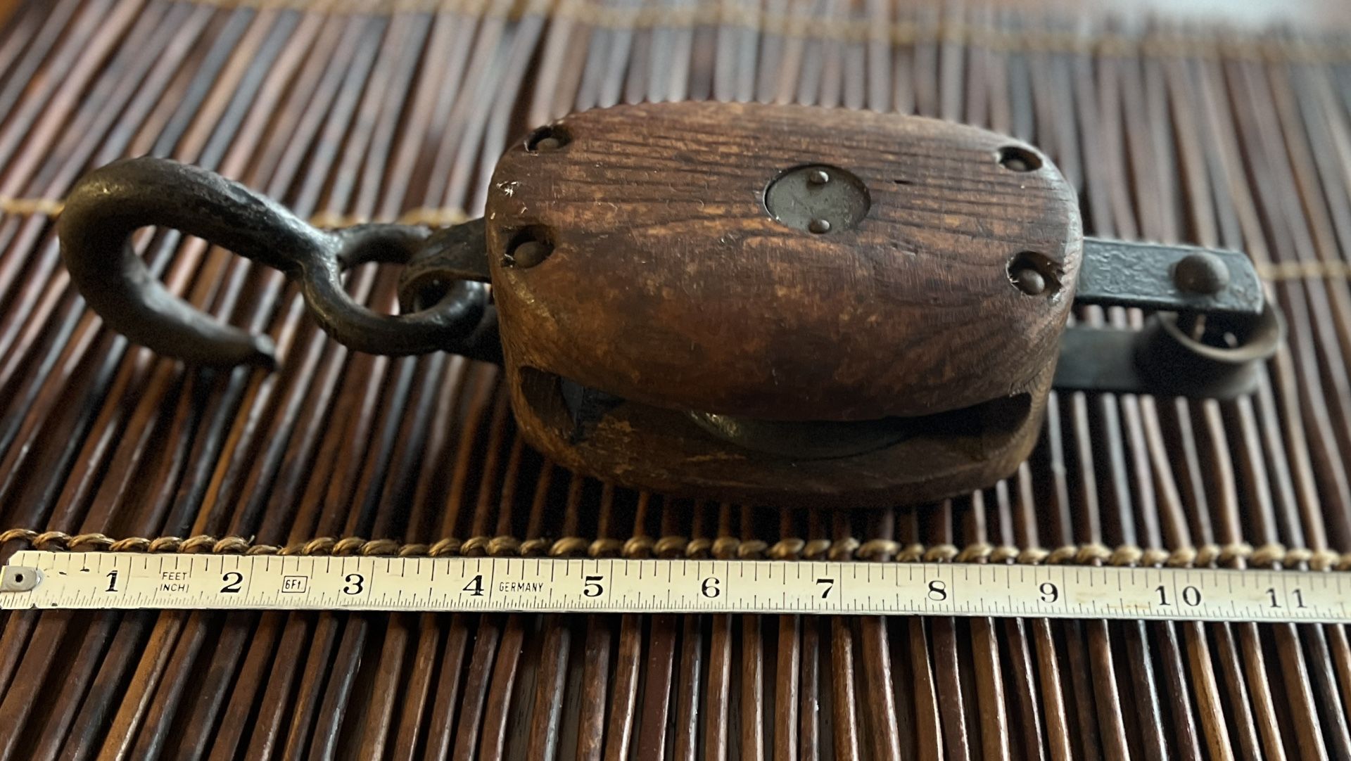 Vintage Wood & Metal Single Block Tackle Barn Pulley Hoist 