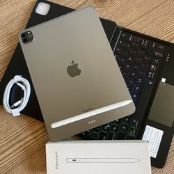 Pad Pro 11” (M2 chip / 2022 model) 4th Generation 128GB with keyboard case and stylus pen